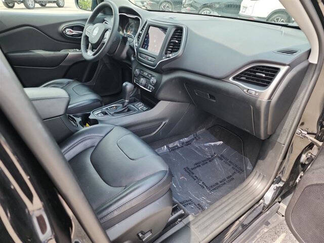 2022 Jeep Cherokee Latitude Lux