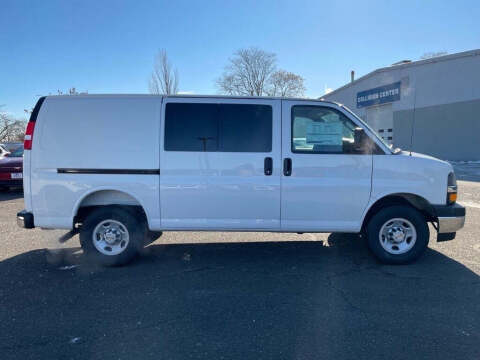 2025 Chevrolet Express 2500