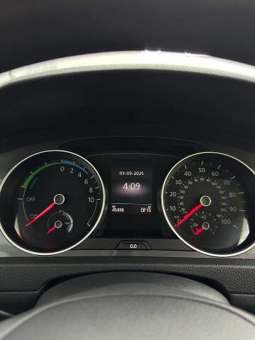 2016 Volkswagen e-Golf SE