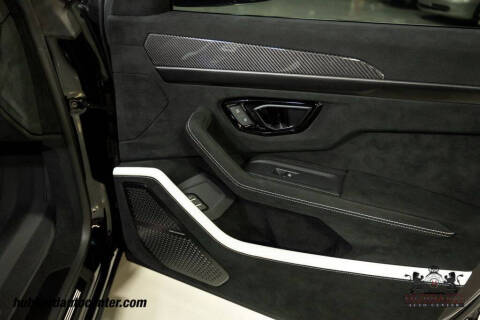 2024 Lamborghini Urus Performante