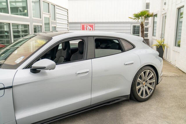 2023 Porsche Taycan 5