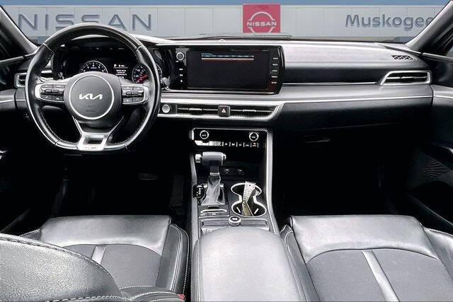 2022 Kia K5