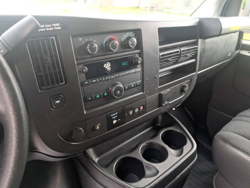 2020 GMC Savana 2500