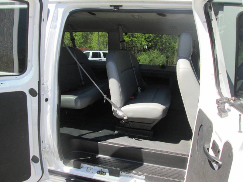 2010 Ford E-Series E-350 SD XL