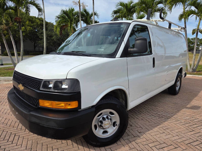 2020 Chevrolet Express Cargo Work Van's photo