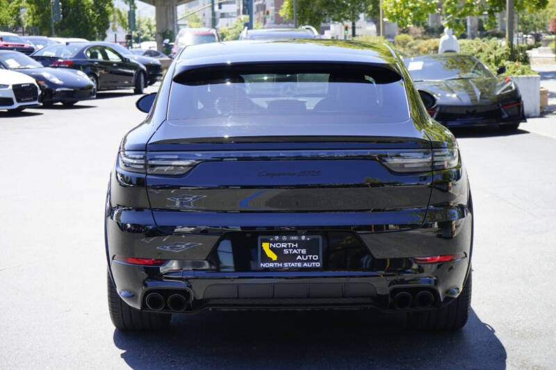 2021 Porsche Cayenne GTS Coupe