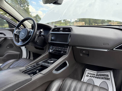 2019 Jaguar F-PACE 30t Portfolio