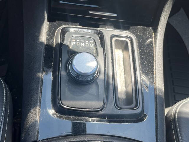 2019 Chrysler 300 S