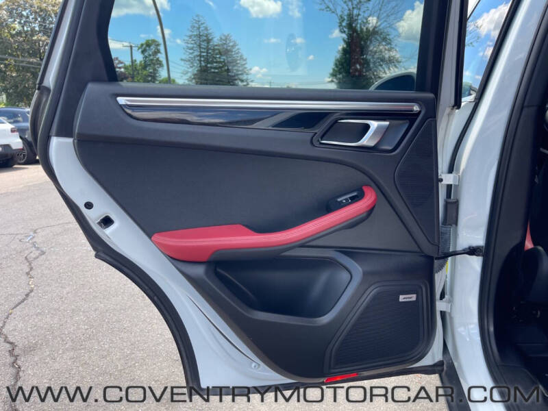 2020 Porsche Macan S