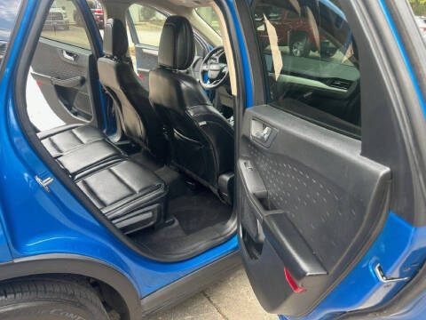 2020 Ford Escape SEL