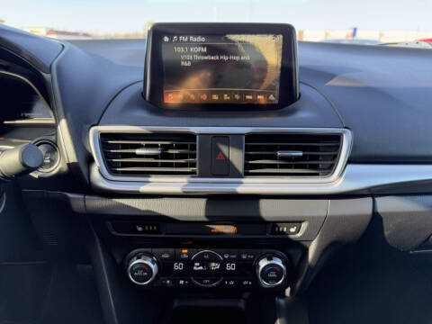 2017 Mazda MAZDA3 Touring