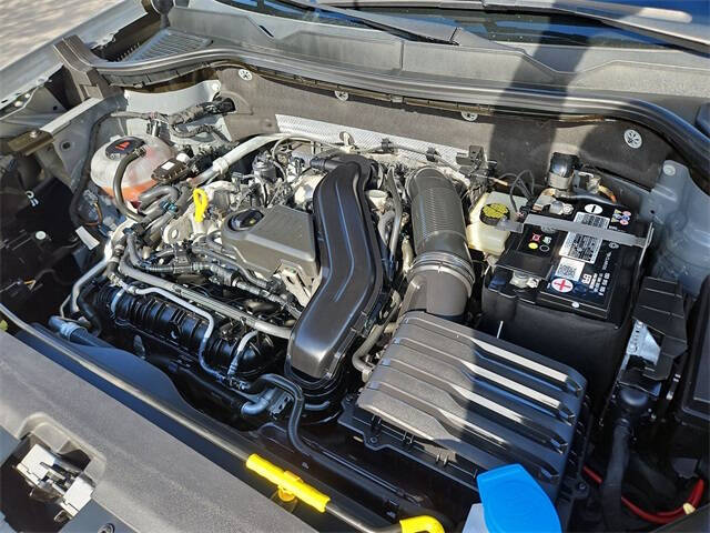 2022 Volkswagen Taos SE 4Motion