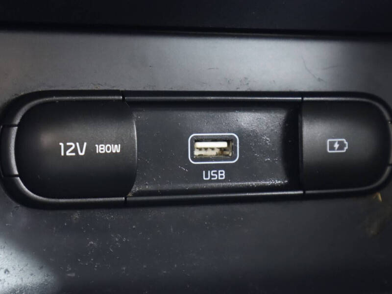 2020 Kia Niro LX