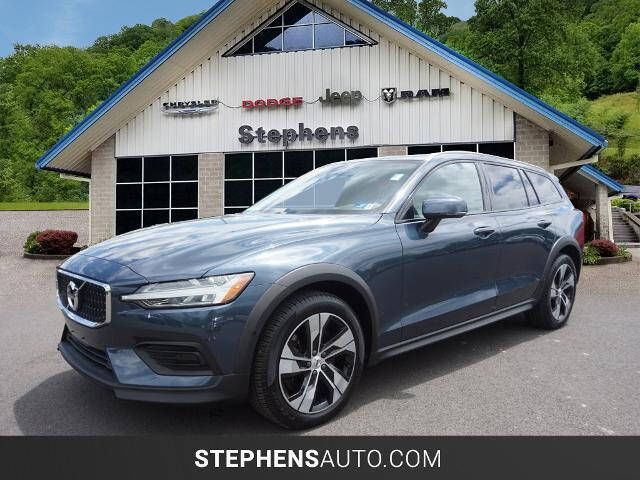 2020 Volvo V60 Cross Country T5