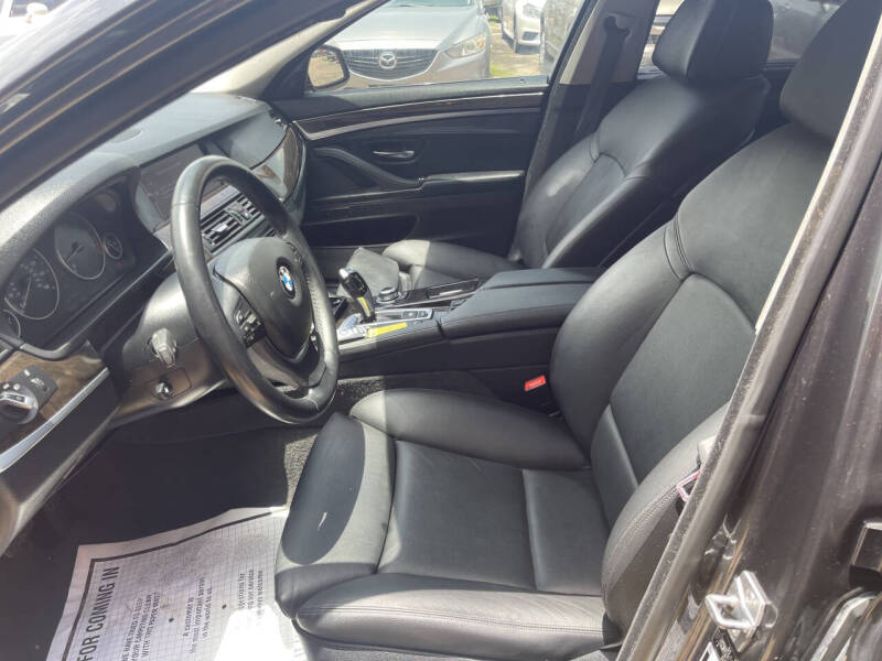 2011 BMW 5 Series 550i