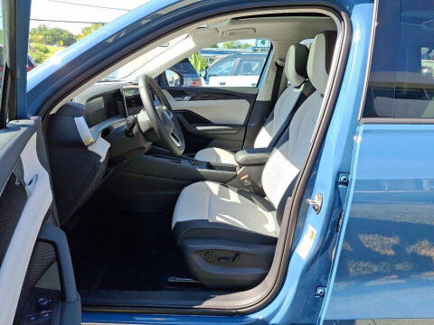 2025 Volkswagen Tiguan SE 4Motion