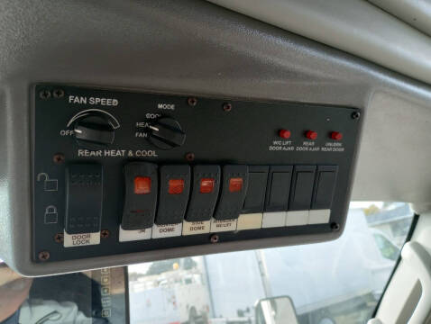 2017 Ford E-Series E-450 SD