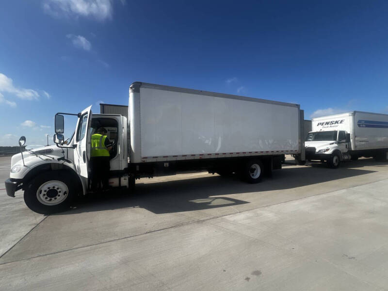 2017 Freightliner M2 106