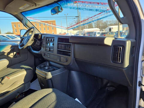 2022 Chevrolet Express 2500