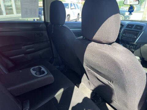 2014 Mitsubishi Outlander Sport ES