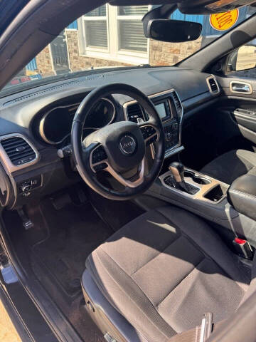 2017 Jeep Grand Cherokee Laredo E