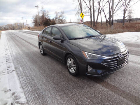 2020 Hyundai Elantra for sale at Garza Motors in Shakopee MN