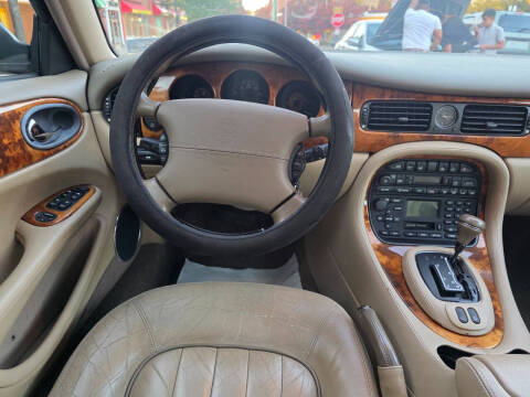 2002 Jaguar XJ-Series XJ8