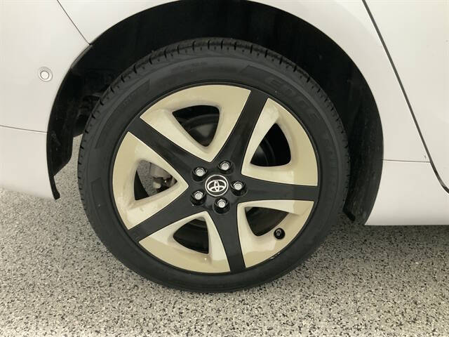 2018 Toyota Prius Three