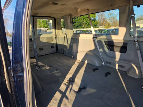 2003 Ford E-Series E-350 SD XLT