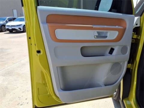 2025 Volkswagen ID. Buzz Pro S Plus 4Motion