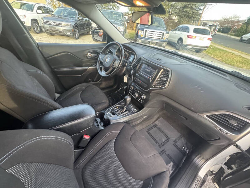 2019 Jeep Cherokee Latitude
