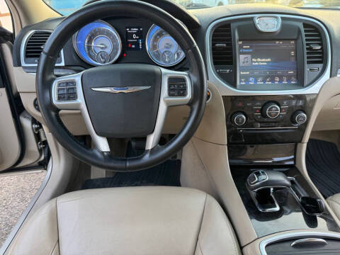 2012 Chrysler 300 Limited