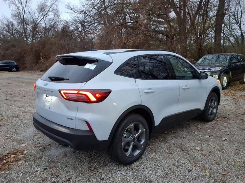 2026 Ford Escape Hybrid ST-Line Select