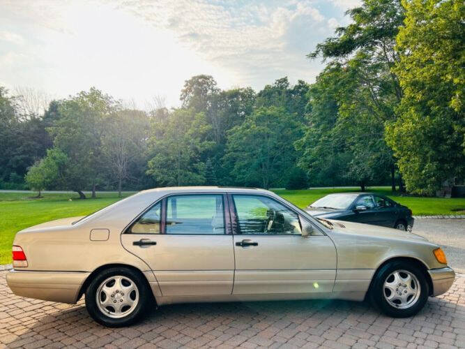 1998 Mercedes-Benz S-Class