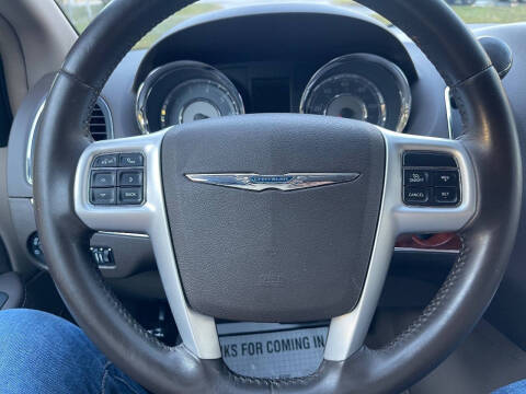 2016 Chrysler Town and Country Touring