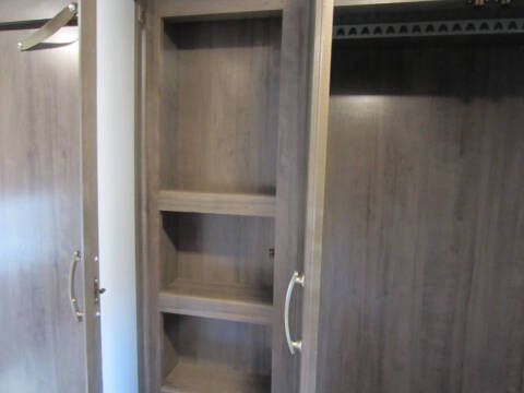 2019 Winnebago MInnie Plus Series 29DDBH