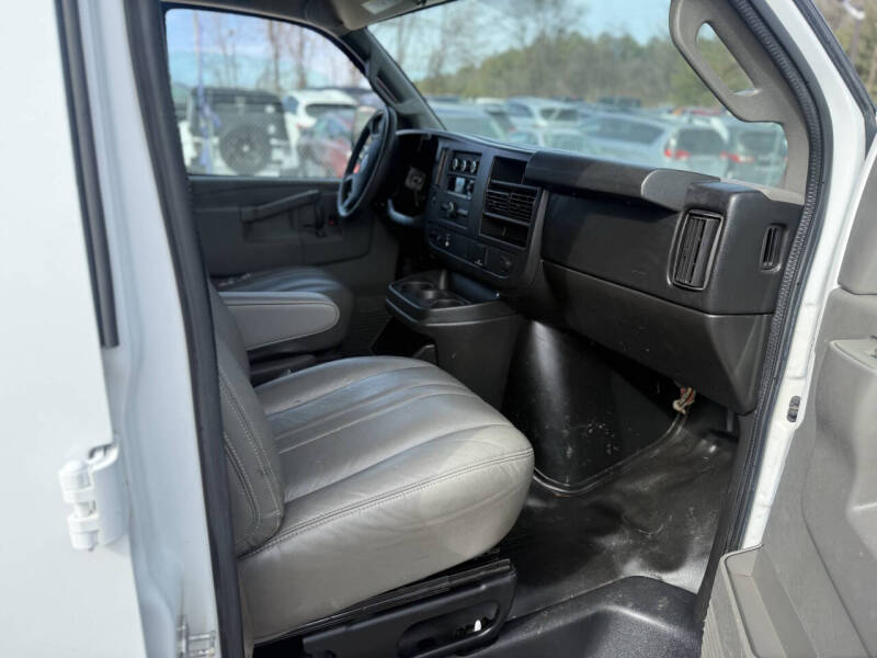 2016 GMC Savana 2500