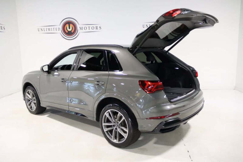 2021 Audi Q3 quattro S line Prem Plus 45 TFSI