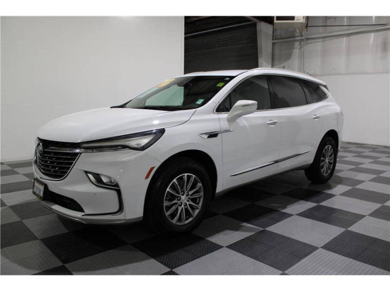 2022 Buick Enclave Essence