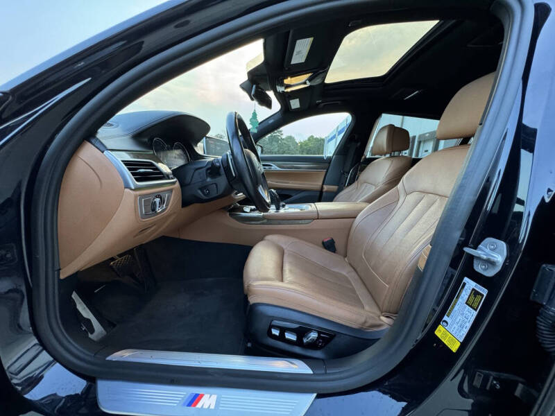 2018 BMW 7 Series 740i