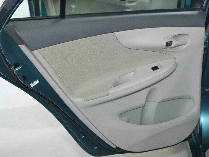 2009 Toyota Corolla LE