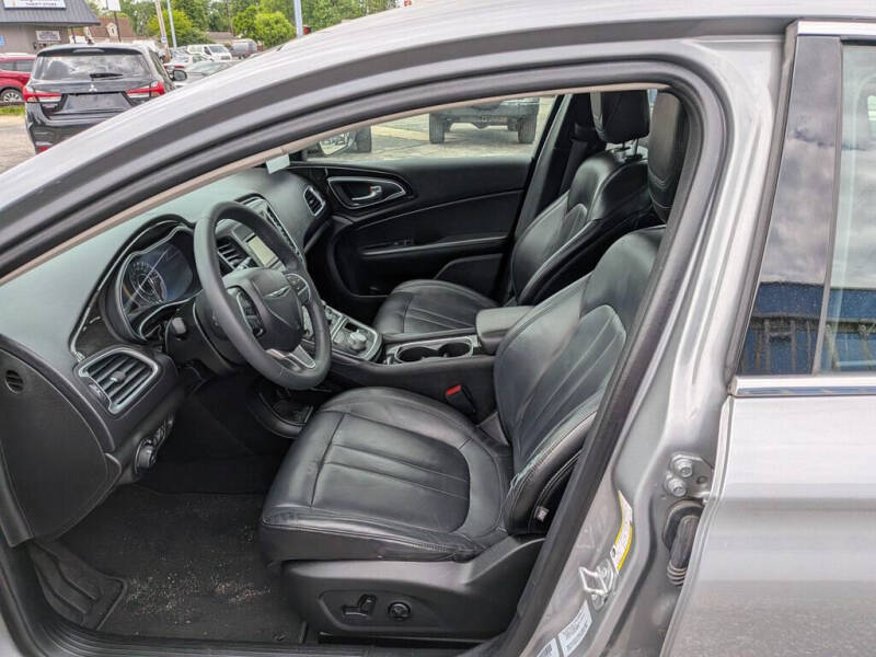 2015 Chrysler 200 C