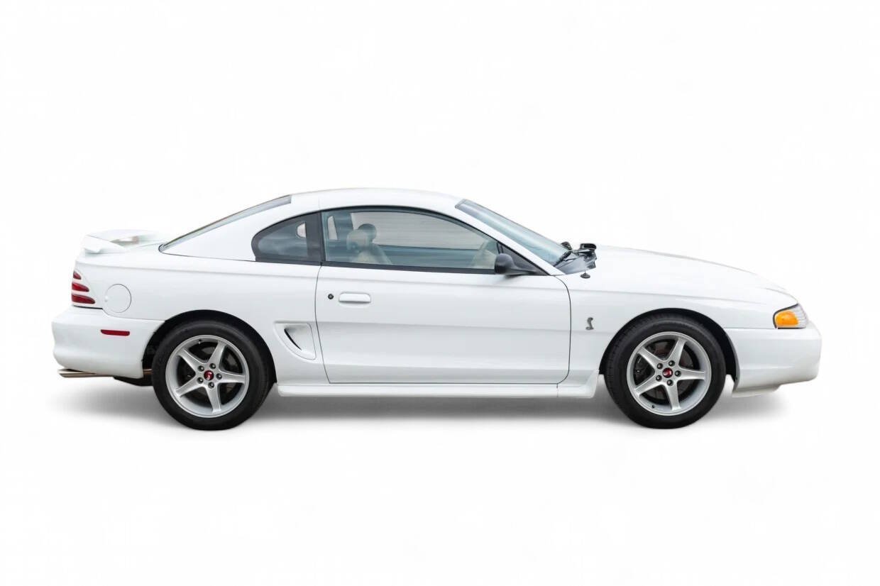 1995 Ford Mustang SVT Cobra 3