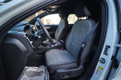 2023 Volvo XC40 B5 Core