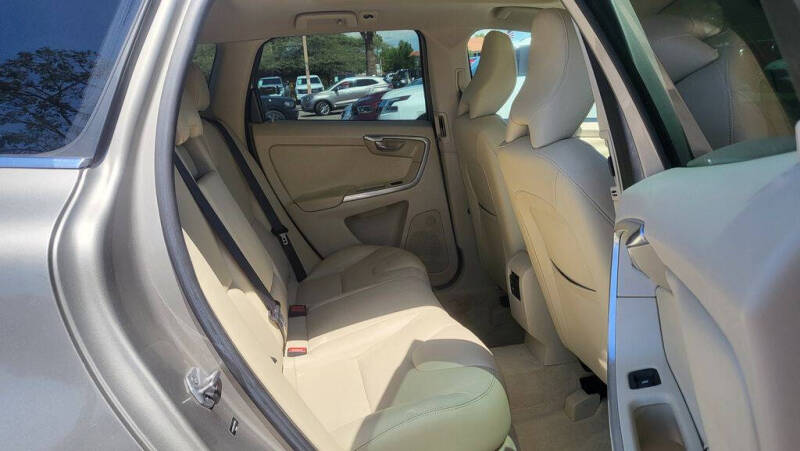 2015 Volvo XC60 T5 Drive-E Premier