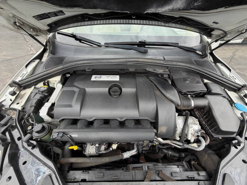 2016 Volvo XC60 T6