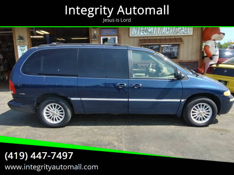 2000 Chrysler Town and Country for sale at Integrity Automall in Tiffin OH