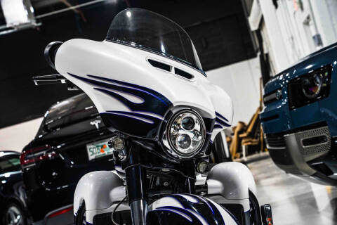 2016 Harley-Davidson FLHXSE CVO Street Glide