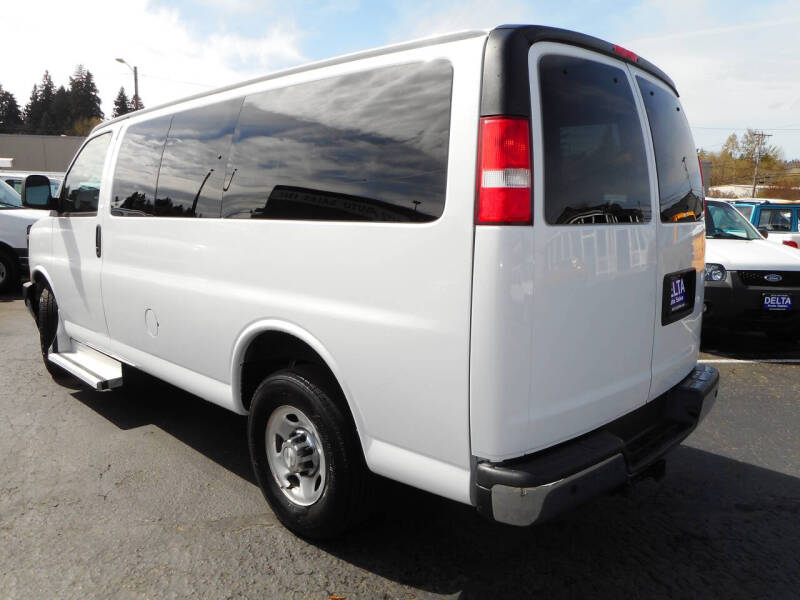 2017 Chevrolet Express LT 3500
