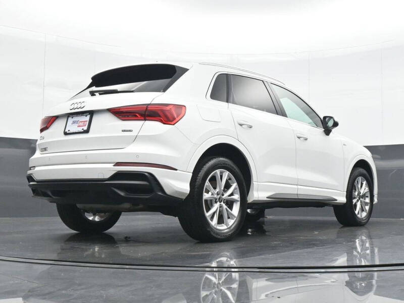 2022 Audi Q3 quattro S line Premium 45 TFSI